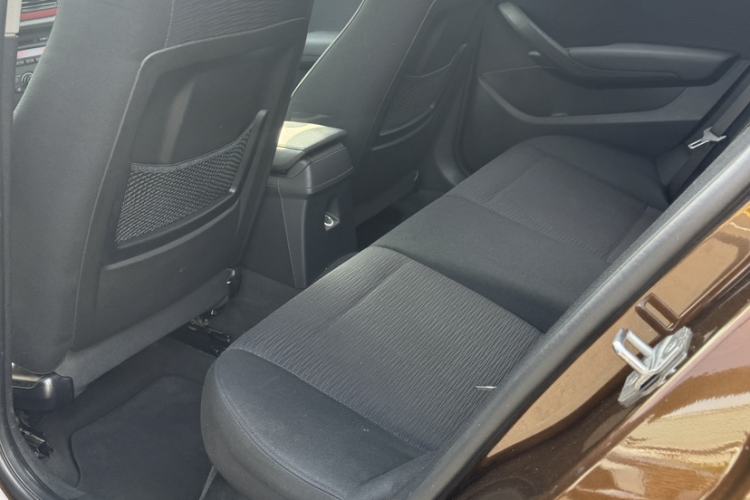 Used BMW X1 2015 sDrive18i Fashion Upgrade Edition Interior 3