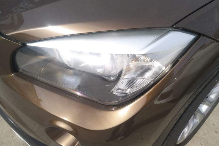 Used BMW X1 2015 sDrive18i Fashion Upgrade Edition Left Front Headlight