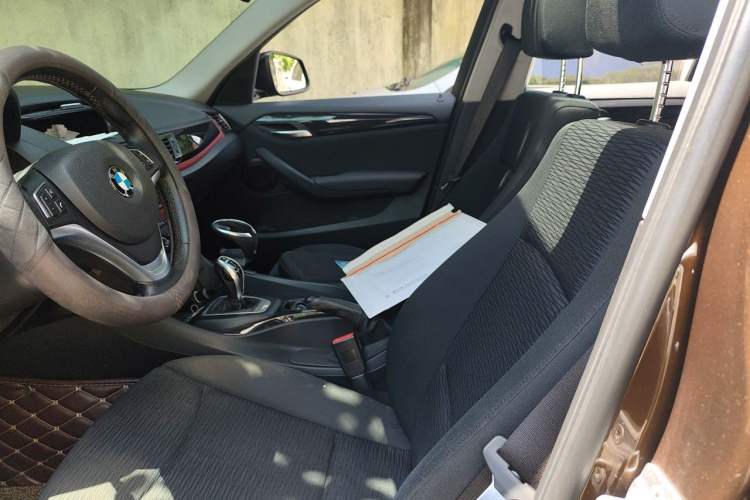 Used BMW X1 2015 sDrive18i Fashion Upgrade Edition Left Front Seat