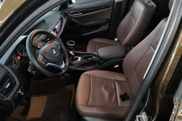 Used BMW X1 2015 sDrive18i Fashion Upgrade Edition Left Front Seat