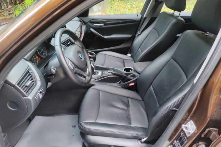 Used BMW X1 2015 sDrive18i Fashion Upgrade Edition Left Front Seat
