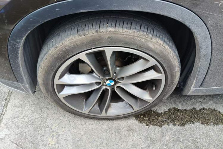 Used BMW X1 2015 sDrive18i Leading Edition Left Front Wheel Hub