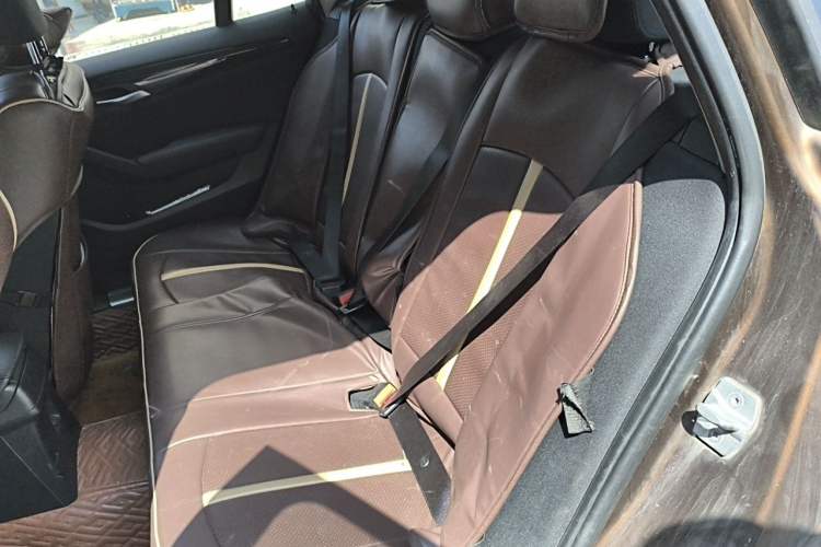 Used BMW X1 2015 sDrive18i Fashion Upgrade Edition Left Rear Seat