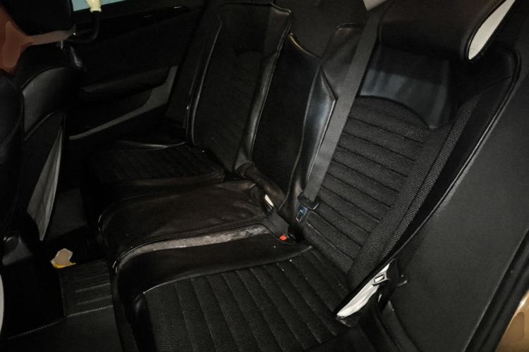 Used BMW X1 2015 sDrive18i Fashion Upgrade Edition Left Rear Seat