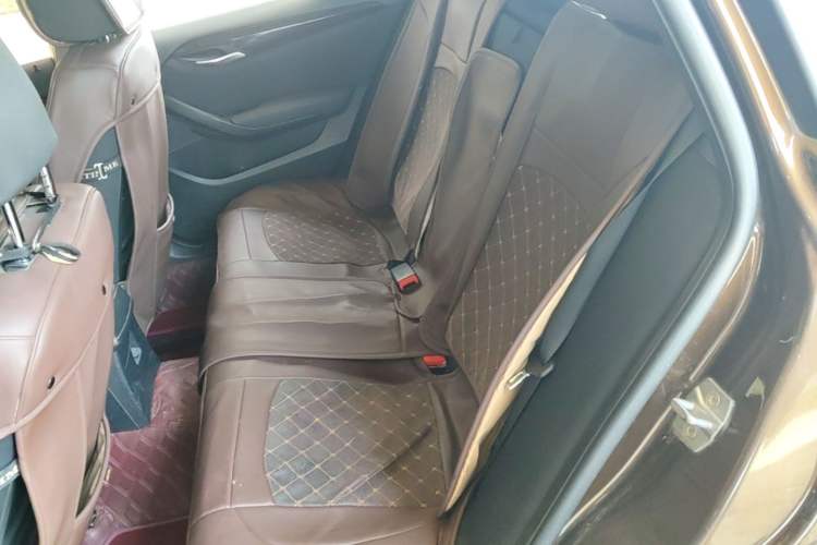Used BMW X1 2015 sDrive18i Fashion Upgrade Edition Left Rear Seat