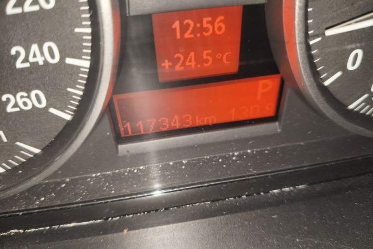 Used BMW X1 2015 sDrive18i Leading Edition Odometer Close Up