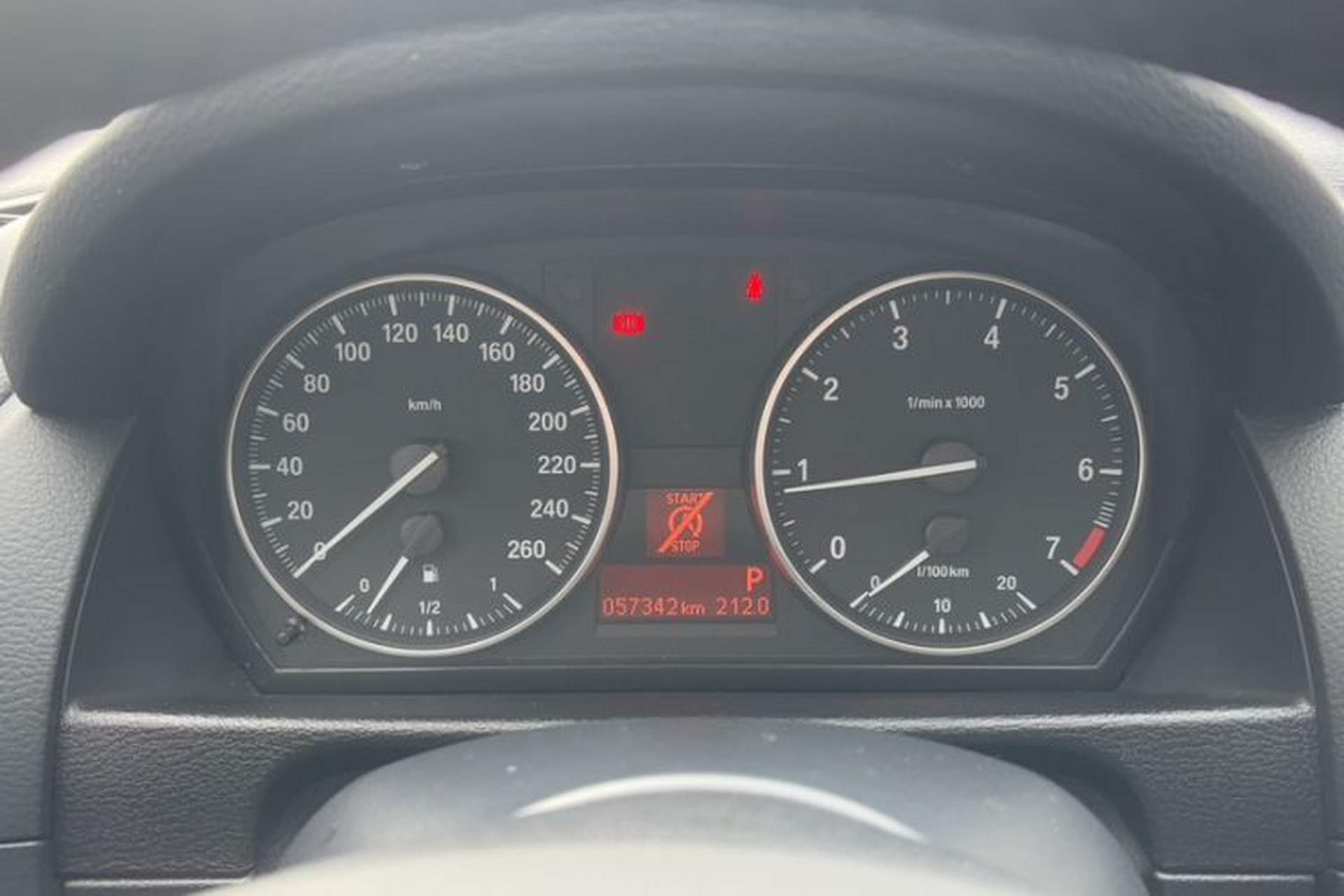 Used BMW X1 2015 sDrive18i Leading Edition Odometer Close Up