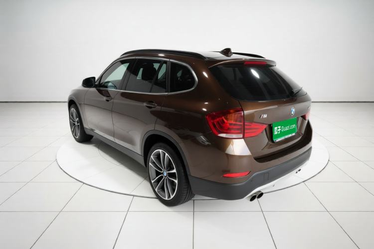Used BMW X1 2015 sDrive18i Leading Edition Rear Left 45 Deg
