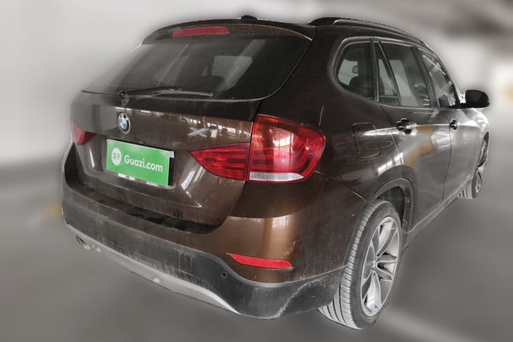 Used BMW X1 2015 sDrive18i Leading Edition Rear Right 45 Deg