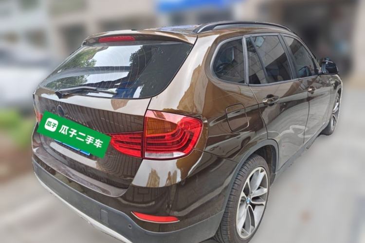 Used BMW X1 2015 sDrive18i Leading Edition Rear Right 45 Deg