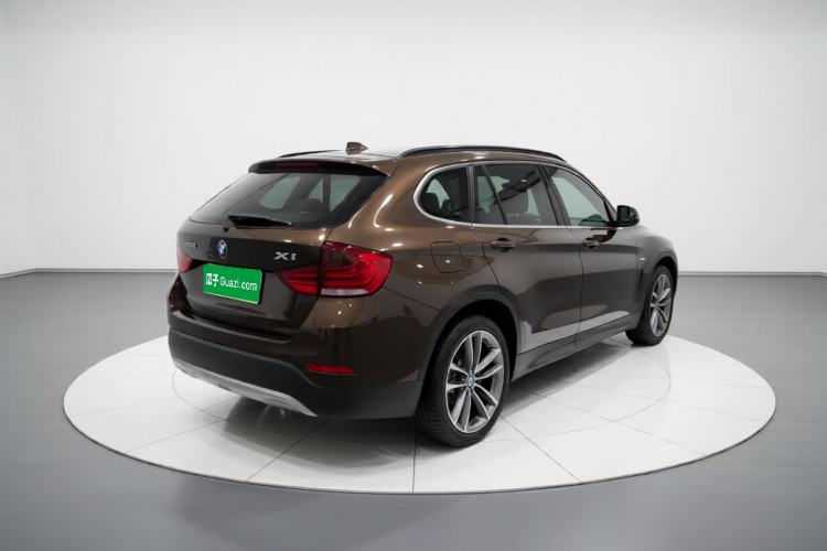 Used BMW X1 2015 sDrive18i Leading Edition Rear Right 45 Deg