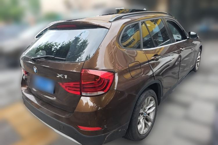 Used BMW X1 2015 sDrive18i Fashion Upgrade Edition Rear Right 45 Deg