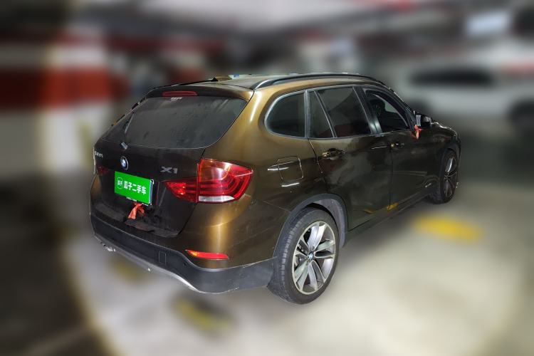 Used BMW X1 2015 xDrive20i Fashion Upgrade Edition Rear Right 45 Deg