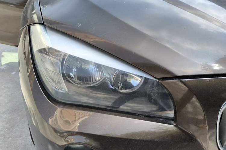 Used BMW X1 2015 sDrive18i Fashion Upgrade Edition Right Front Headlight