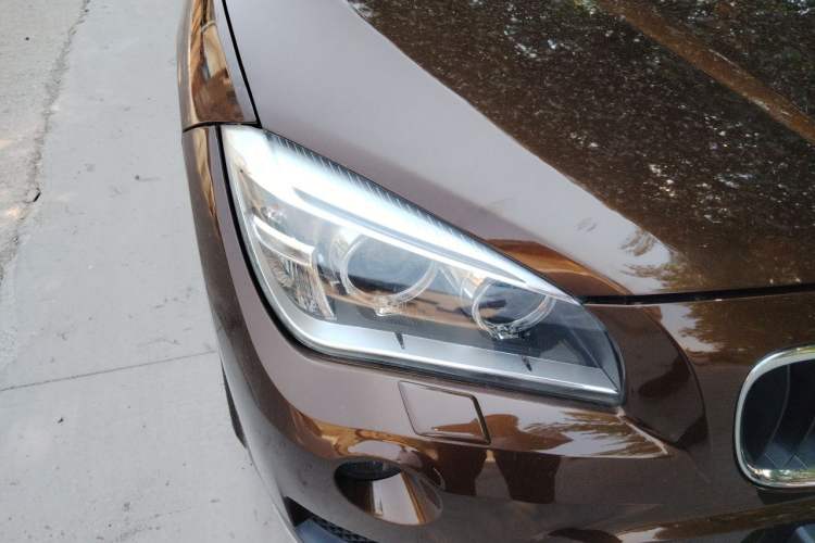 Used BMW X1 2015 sDrive18i Leading Edition Right Front Headlight