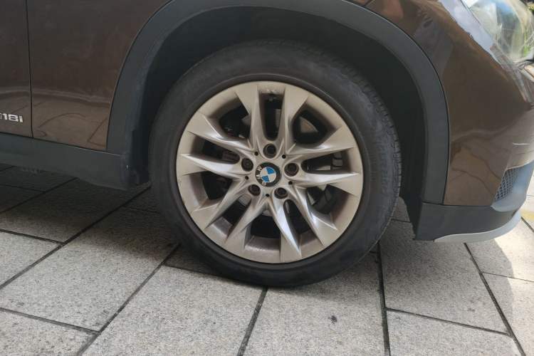 Used BMW X1 2015 sDrive18i Fashion Upgrade Edition Right Front Wheel Hub