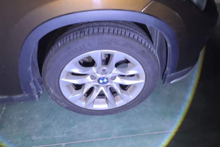 Used BMW X1 2015 sDrive18i Fashion Upgrade Edition Right Front Wheel Hub