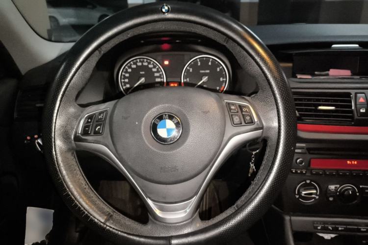 Used BMW X1 2015 sDrive18i Fashion Upgrade Edition Steering Wheel