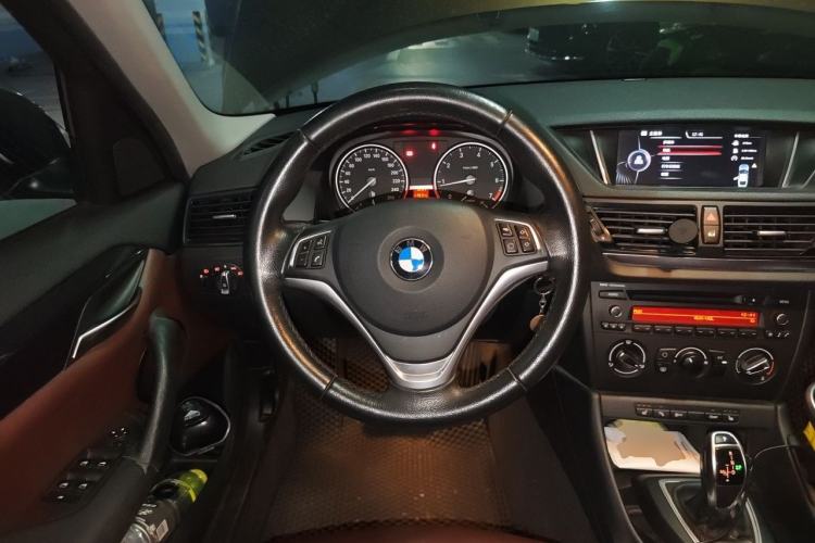 Used BMW X1 2015 sDrive18i Fashion Upgrade Edition Steering Wheel