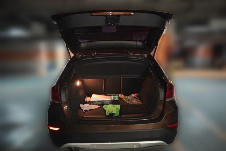 Used BMW X1 2015 sDrive18i Fashion Upgrade Edition Trunk