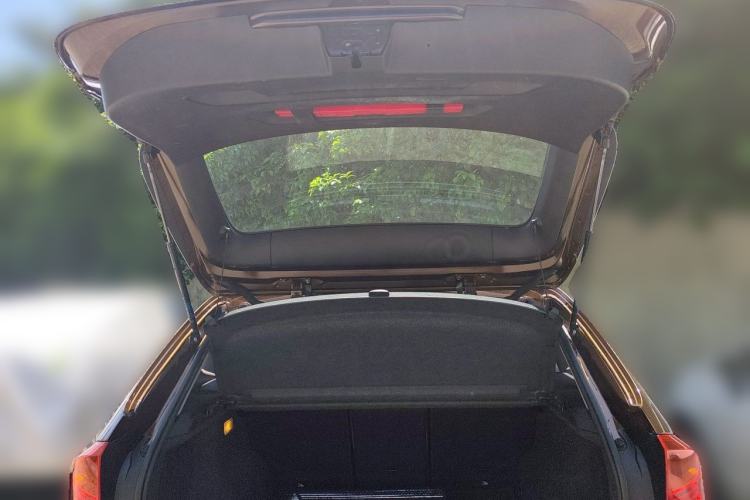 Used BMW X1 2015 sDrive18i Fashion Upgrade Edition Trunk