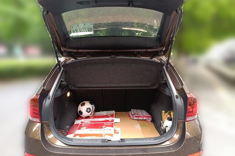 Used BMW X1 2015 sDrive18i Leading Edition Trunk