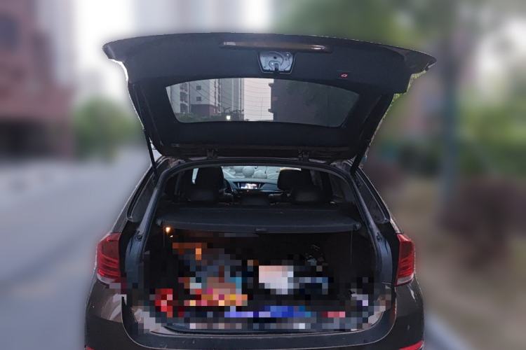 Used BMW X1 2015 sDrive18i Fashion Upgrade Edition Trunk