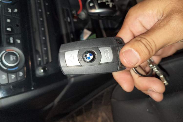 Used BMW X1 2015 sDrive18i Leading Edition Vehicle Key