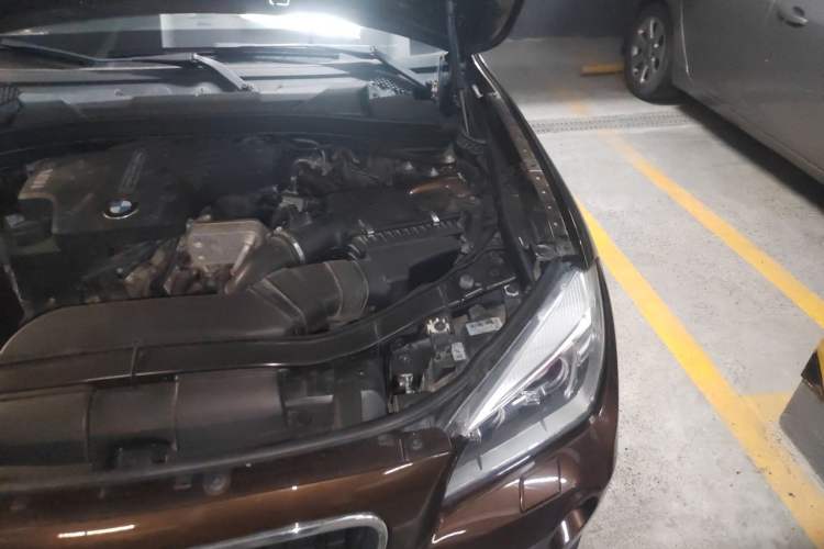 Used BMW X1 2015 sDrive18i Leading Edition Engine Bay Left