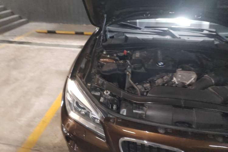 Used BMW X1 2015 sDrive18i Leading Edition Engine Bay Right