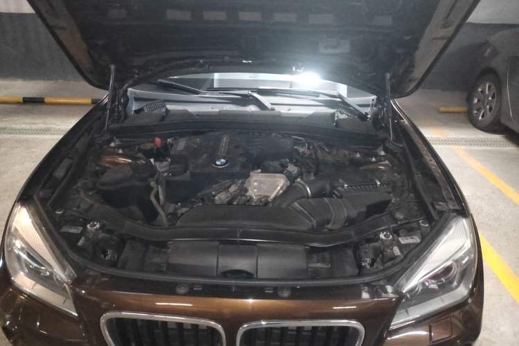 Used BMW X1 2015 sDrive18i Leading Edition Engine Bay