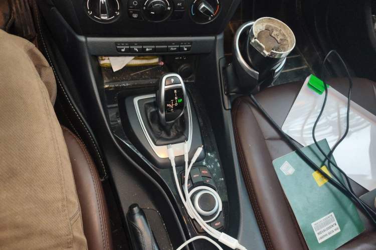 Used BMW X1 2015 sDrive18i Fashion Upgrade Edition Gear Lever