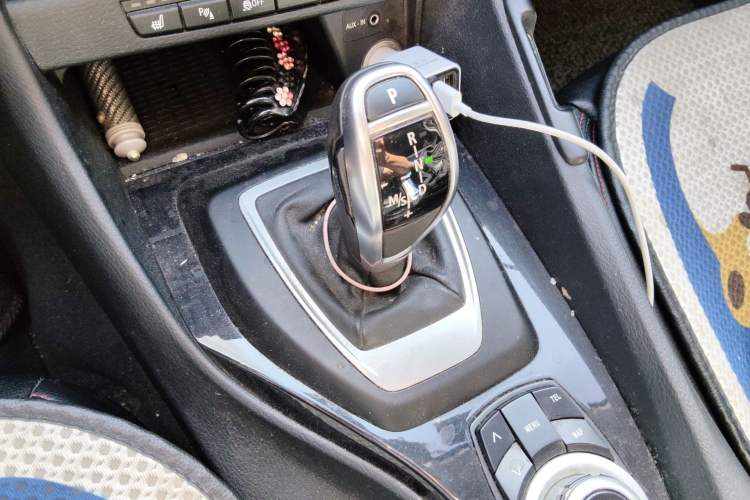 Used BMW X1 2015 sDrive18i Fashion Upgrade Edition Gear Lever