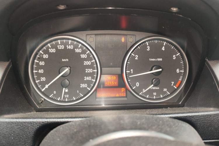 Used BMW X1 2015 sDrive18i Fashion Upgrade Edition Instrument Cluster