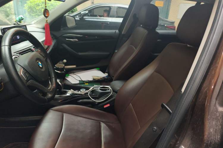 Used BMW X1 2015 sDrive18i Fashion Upgrade Edition Left Front Seat