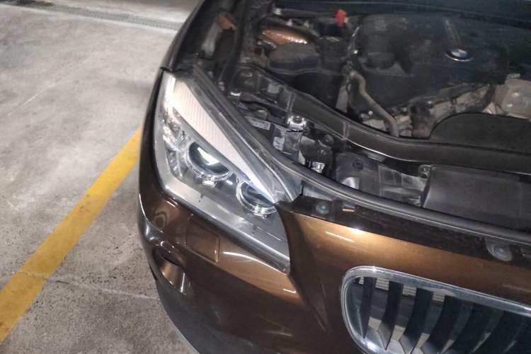 Used BMW X1 2015 sDrive18i Leading Edition Right Front Headlight