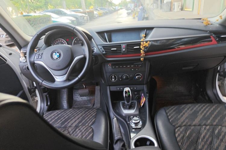 Used BMW X1 2015 sDrive18i Fashion Upgrade Edition Center Console