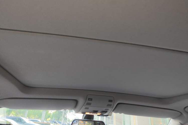 Used BMW X1 2015 sDrive18i Fashion Upgrade Edition Headliner