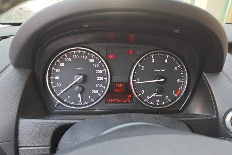 Used BMW X1 2015 sDrive18i Fashion Upgrade Edition Instrument Cluster