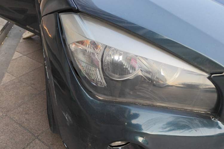 Used BMW X1 2015 sDrive18i Fashion Upgrade Edition Right Front Headlight