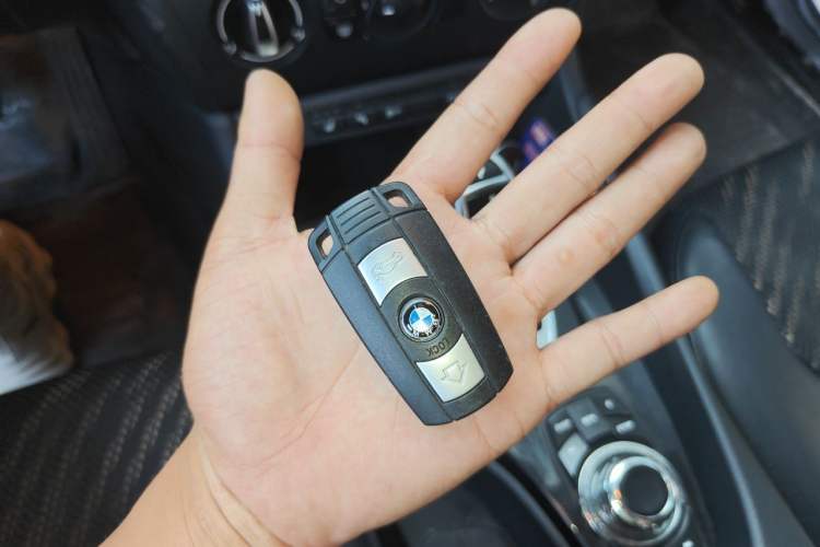 Used BMW X1 2015 sDrive18i Fashion Upgrade Edition Vehicle Key