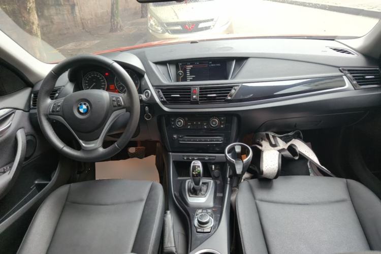 Used BMW X1 2015 sDrive18i Leading Edition Center Console