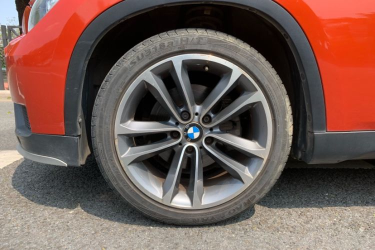 Used BMW X1 2015 sDrive18i Leading Edition Exterior 8