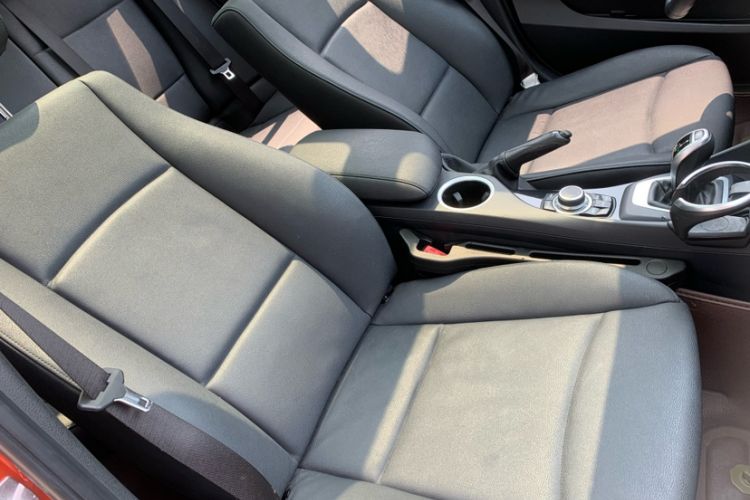 Used BMW X1 2015 sDrive18i Leading Edition Interior 5