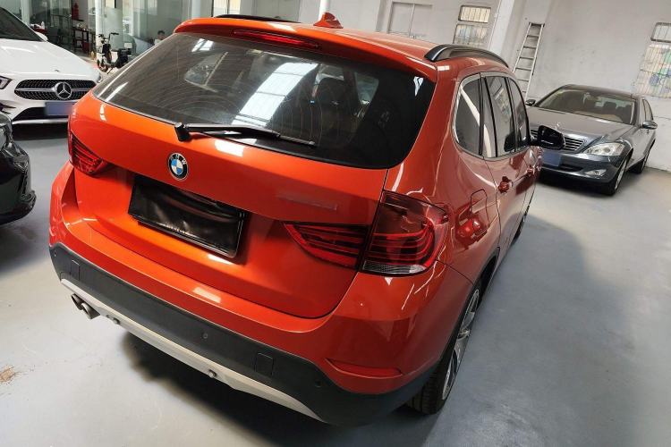 Used BMW X1 2015 sDrive18i Leading Edition Rear Right 45 Deg