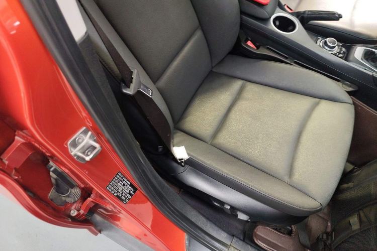 Used BMW X1 2015 sDrive18i Leading Edition Right Front Seat