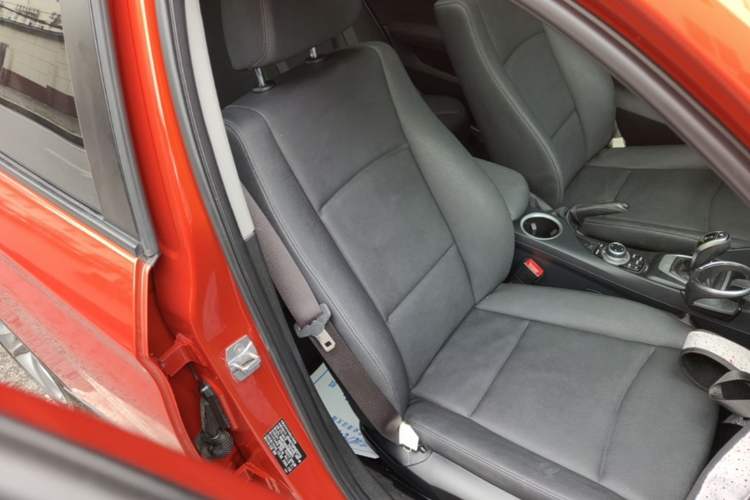 Used BMW X1 2015 sDrive18i Leading Edition Right Front Seat
