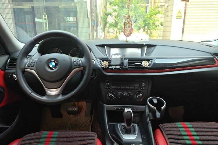 Used BMW X1 2015 sDrive18i Fashion Upgrade Edition Center Console