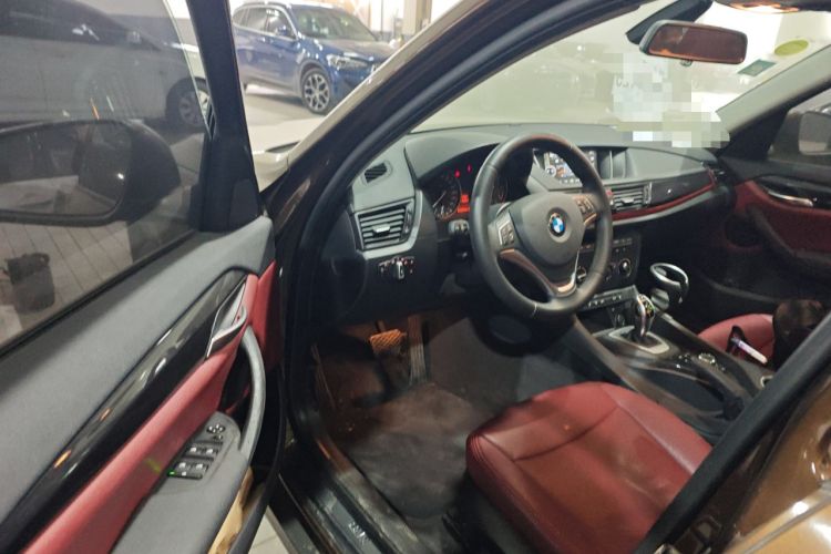 Used BMW X1 2015 sDrive18i Fashion Upgrade Edition Driver Seat