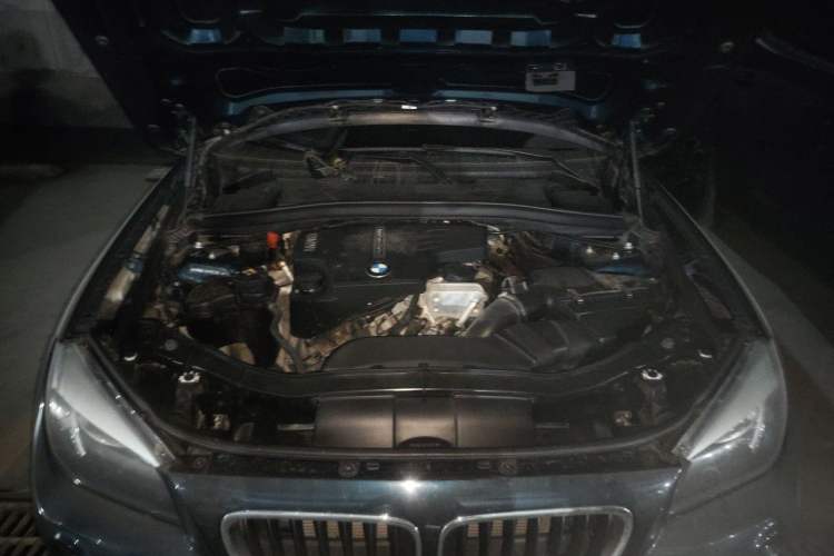 Used BMW X1 2015 sDrive18i Fashion Upgrade Edition Engine Bay